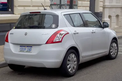 File:1994 Suzuki Swift Cino 5-door hatchback (2010-09-23) 02.jpg -  Wikimedia Commons