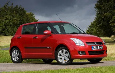 2008 black Suzuki Swift Sport VVTS petrol Hatchback 1583cc; driving on the  M61 Motorway, Manchester, UK Stock Photo - Alamy