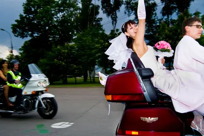 Фотка свадебного мотоцикла: запечатлей момент в истории любви