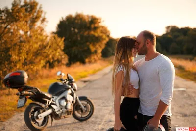 Фон с изображением свадебного мотоцикла: создайте неповторимую атмосферу