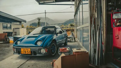 Ночной фоторепортаж с самого безумного автомобильного кладбища Японии! —  DRIVE2