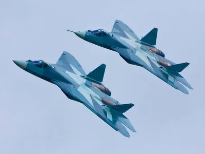 Т-50 vs F-22 Raptor. Сравнительный анализ истребителей пятого поколения в  России и США | Warspot.ru