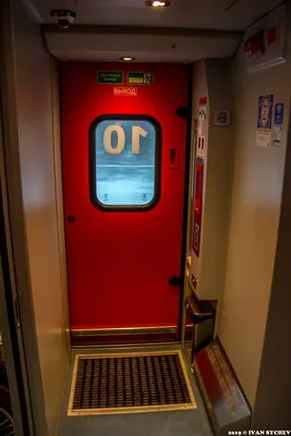 современный интерьер испанского пассажирского поезда Talgo Редакционное  Стоковое Изображение - изображение насчитывающей место, нутряно: 212420399