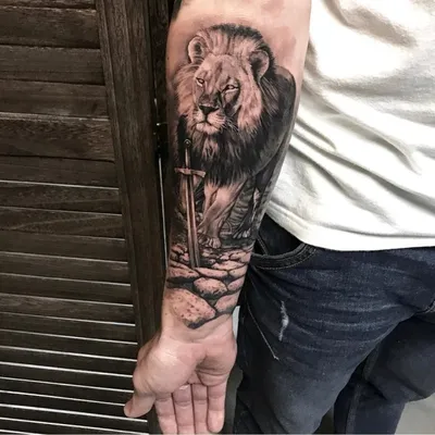 Татуировка льва на плече, эстетично…» — создано в Шедевруме