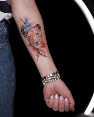 Татуировка львица с львенком: смысл, значимость и идеи дизайна - tattopic.ru