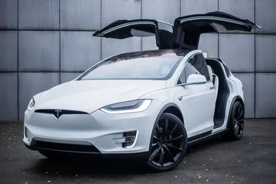 Tesla Model S и Model X: очередные обновки и круглый руль — Авторевю