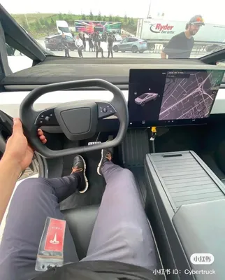Очевидцы заметили пикап Tesla Cybertruck на дороге: фото авто - МЕТА