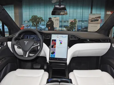 2023 Tesla Model X: 49 Interior Photos | U.S. News