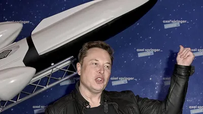 Tesla Roadster и Starman в космосе уже 5 лет / Хабр