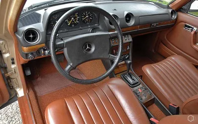 Этот 40-летний Mercedes-Benz W123 все еще в строю