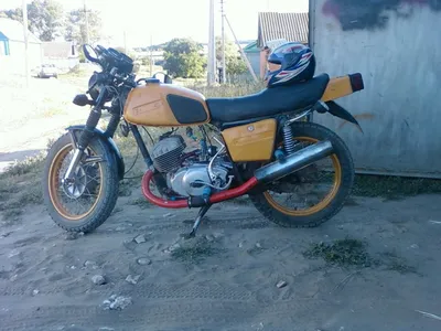 Бесплатные обои с фото тюнингованного мотоцикла ИЖ Юпитер 5