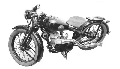 Фотография тюнингованного советского мотоцикла