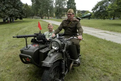 2024: Фото тюнингованных советских мотоциклов