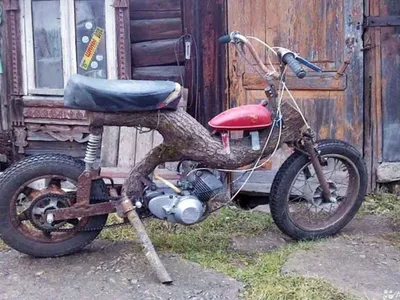 WEBP фотография тюнингованного советского мотоцикла