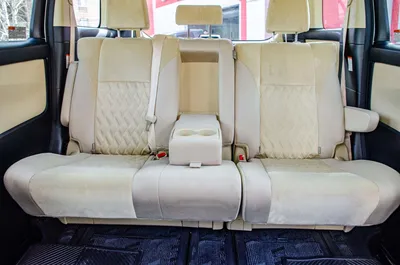 Toyota Alphard - фото салона, новый кузов