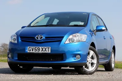 First drive: Toyota Auris 1.8 Hybrid Business Edition car review | Company  Car Reviews
