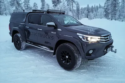 Пикап Toyota Hilux AT35 напомнил об ателье Arctic Trucks — ДРАЙВ