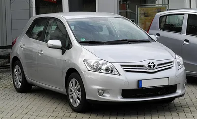 File:Toyota Auris 1.6 Life+ (Facelift) – Frontansicht, 21. Juni 2011,  Ratingen.jpg - Wikipedia