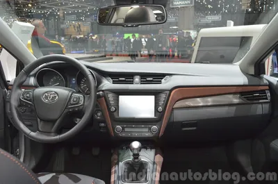 Toyota Auris, Toyota Avensis - Geneva 2015 Live