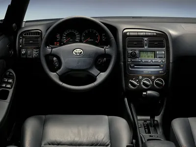 Модель Toyota Avensis обновилась на прощанье — ДРАЙВ