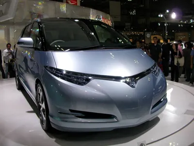 Обзор минивэна Тойота Эстима Гибрид (Toyota Estima Hybrid) - YouTube