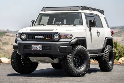 No Reserve: 2014 Toyota FJ Cruiser 6-Speed for sale on BaT Auctions - sold  for $34,500 on July 1, 2023 (Lot #112,244) | Bring a Trailer