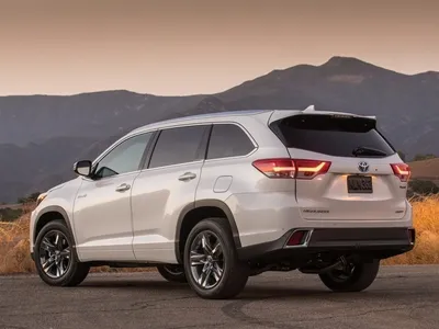 Toyota Highlander Гибрид Комплектация Prestige 2023 год купить в Киеве |  Авто в наличии | Тойота Сити Плаза