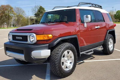 No Reserve: 2014 Toyota FJ Cruiser 6-Speed for sale on BaT Auctions - sold  for $34,500 on July 1, 2023 (Lot #112,244) | Bring a Trailer