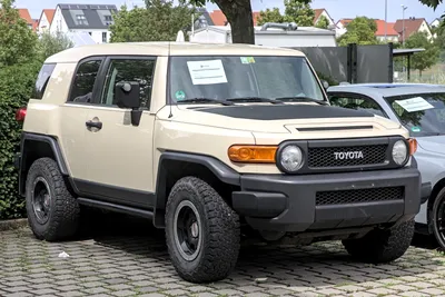 Toyota FJ Cruiser (Two-Tone Orange Type) | HLJ.com