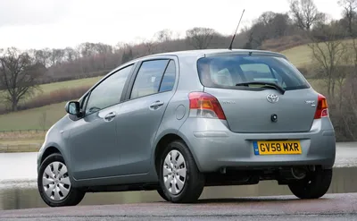 Toyota Yaris (2009) - picture 3 of 37