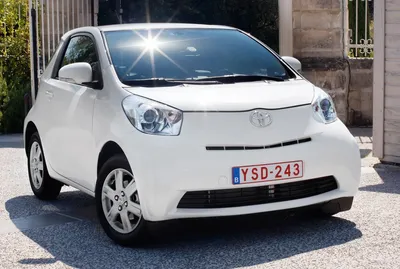 Geneva 2008: Production Toyota iQ unveiled, smart in sight - Autoblog