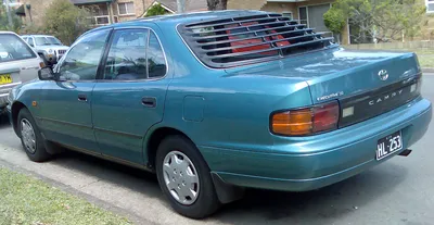 File:1993-1995 Toyota Camry Vienta (VDV10) Ultima sedan 06.jpg - Wikimedia  Commons