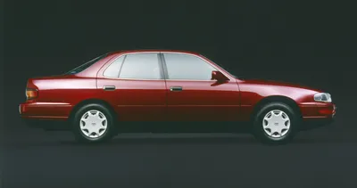 File:Toyota Camry 2.2 LE 1993 (48391331626).jpg - Wikimedia Commons