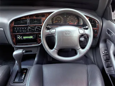 Тойота Камри 1990 года выпуска, 3 поколение, седан - комплектации и  модификации автомобиля на Autoboom — autoboom.co.il