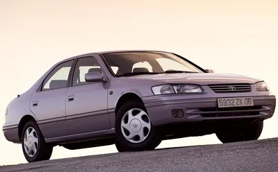 Toyota Camry 1998 года, 2.2 литра, Всем здравствуйте, Барнаул, левый руль,  автоматическая коробка передач, бензин, кузов SXV 20 седан