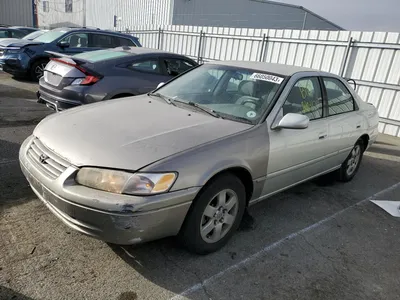 2000 Toyota Camry Review - Drive