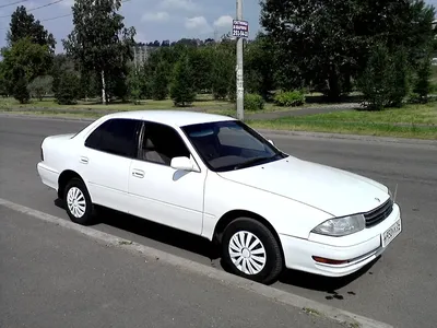 Toyota Camry 93 года в Зиме, В отличном состоянии, без вложений, двигатель  масло не ест, коробка не пинает, седан, бензин, правый руль, автомат AT