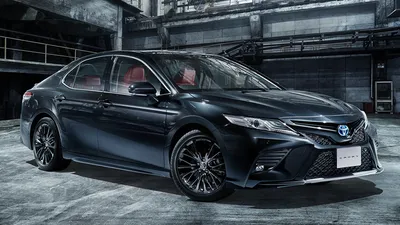 File:2022 Toyota Camry Hybrid XLE in Midnight Black Metallic, Front Right,  12-25-2021.jpg - Wikipedia
