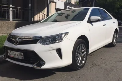 Toyota Camry (белый) в 35-ом кузове выдан в лизинг | Leasing Express