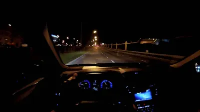 новая toyota camry в ночи - Фото Toyota Camry