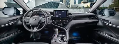 Новая Toyota Camry: каким станет будущий седан