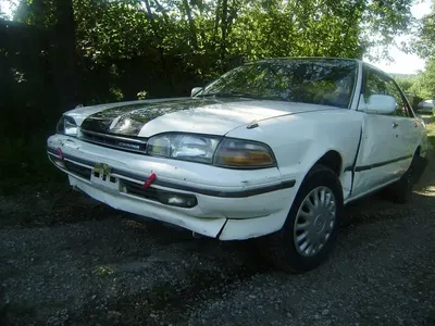 Продам Тойота Карина 1989 (76999OE) бензин 1.8 седан бу в Одессе, цена 1500  - AUTO.RIA