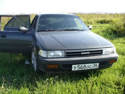 Тойота Карина 1991 в Комсомольске-на-Амуре, В достойном для своих лет  состоянии, бензин, руль правый, седан, 1.6 литра, AT