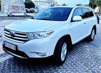 Toyota Highlander (белая) » РентМиюа - услуги аренды и проката в Украине