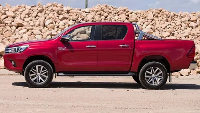 2014-15 Toyota HiLux Review