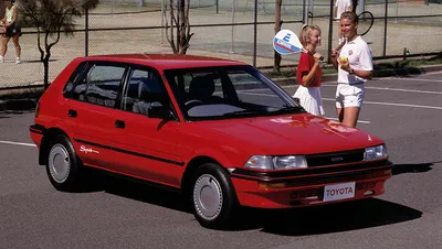 File:1989 Toyota Corolla (AE92) CS 5-door hatchback (2010-06-21).jpg -  Wikipedia