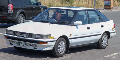 File:1989 Toyota Corolla GL 1.3 Front.jpg - Wikimedia Commons