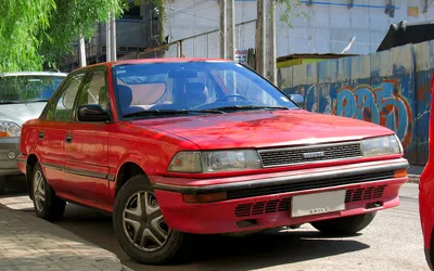 File:1989 Toyota Corolla (AE92) CS 5-door hatchback (2015-07-14) 01.jpg -  Wikimedia Commons