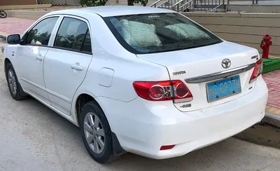 File:Toyota Corolla E150 sedan facelift Shishi 02 2022-09-01.jpg -  Wikimedia Commons