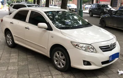 File:Toyota Corolla E150 sedan facelift 01 China 2012-08-05.jpg - Wikipedia